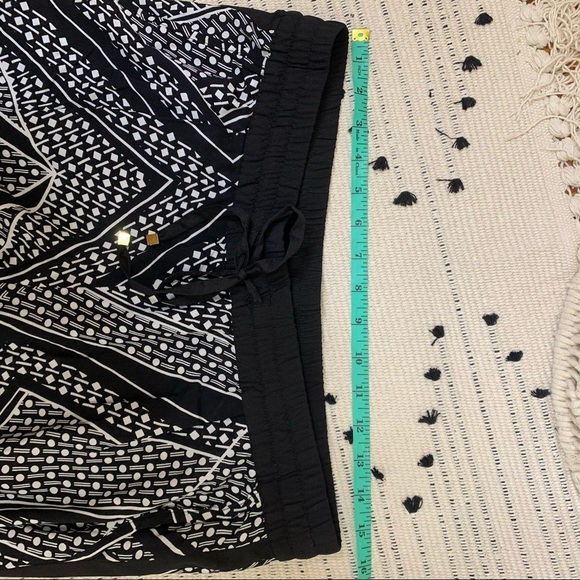 Calvin Klein Black and White Light Weight Pant - Picture 4 of 8